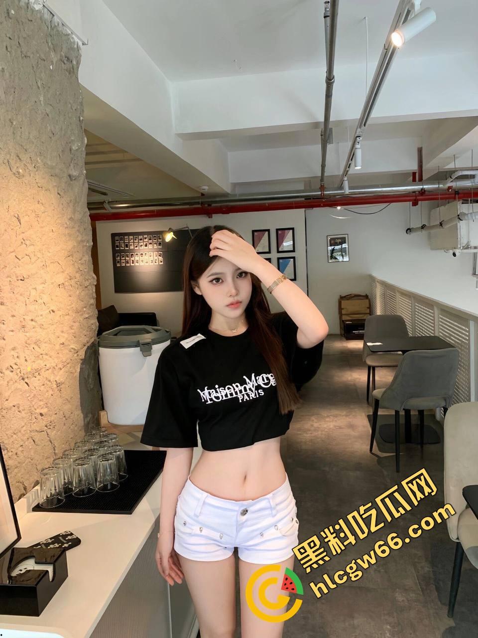 珠海大神【ToroS】学妹收割机，当街母狗调教，跪舔肉棒爽喷骚水，骚穴灌满精液流出！-4