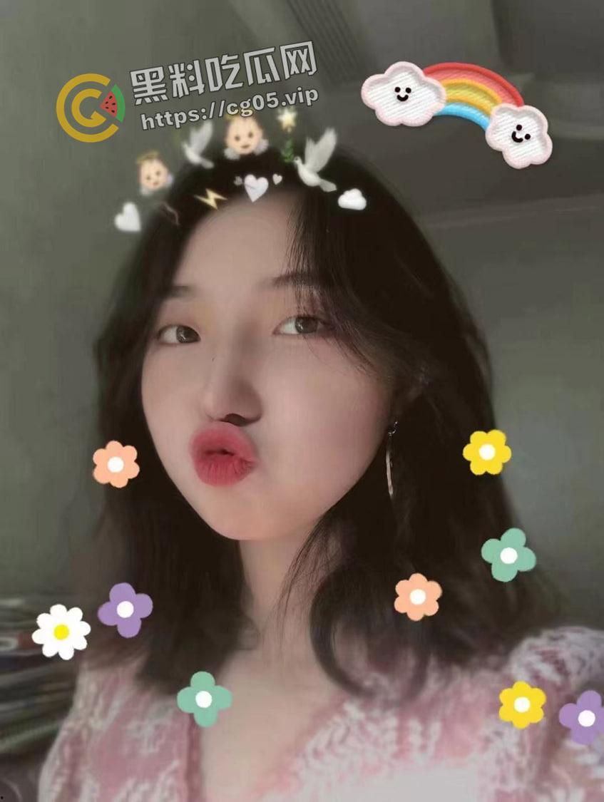 瓜友投稿!自己女神被猪拱了 因爱生恨将其视频流出 甜美妹子被肥猪暴击 惨叫连连-6