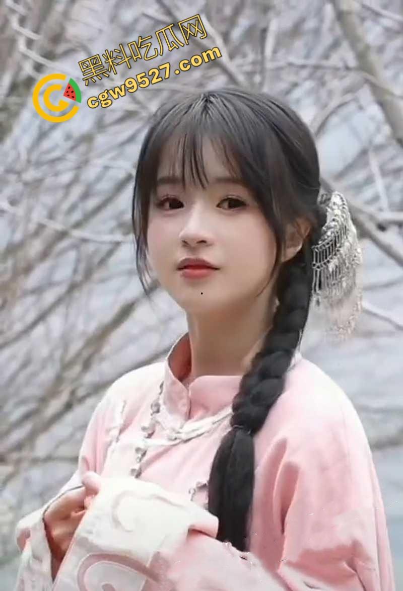 安徽校花王欣钰的淫荡人生：拜金女变为金主性奴，酒店啪啪淫荡做爱，求射脸上护肤-1