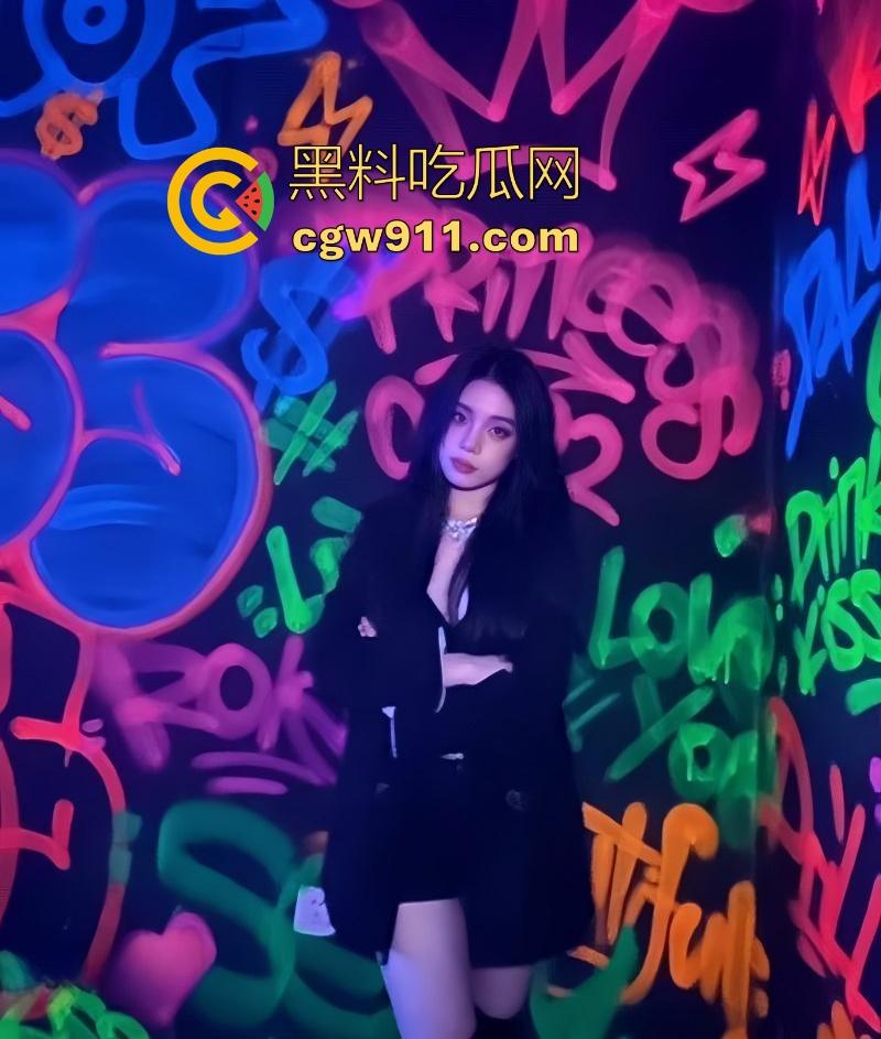 济南科技学大学情侣做爱视频流出，超高颜值极品身材小女友，情趣黑丝诱人，白嫩肥臀疯狂榨精，浪叫不断！-2